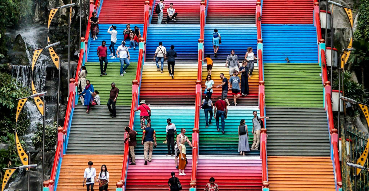 Що ховається за різними кольорами економіки?